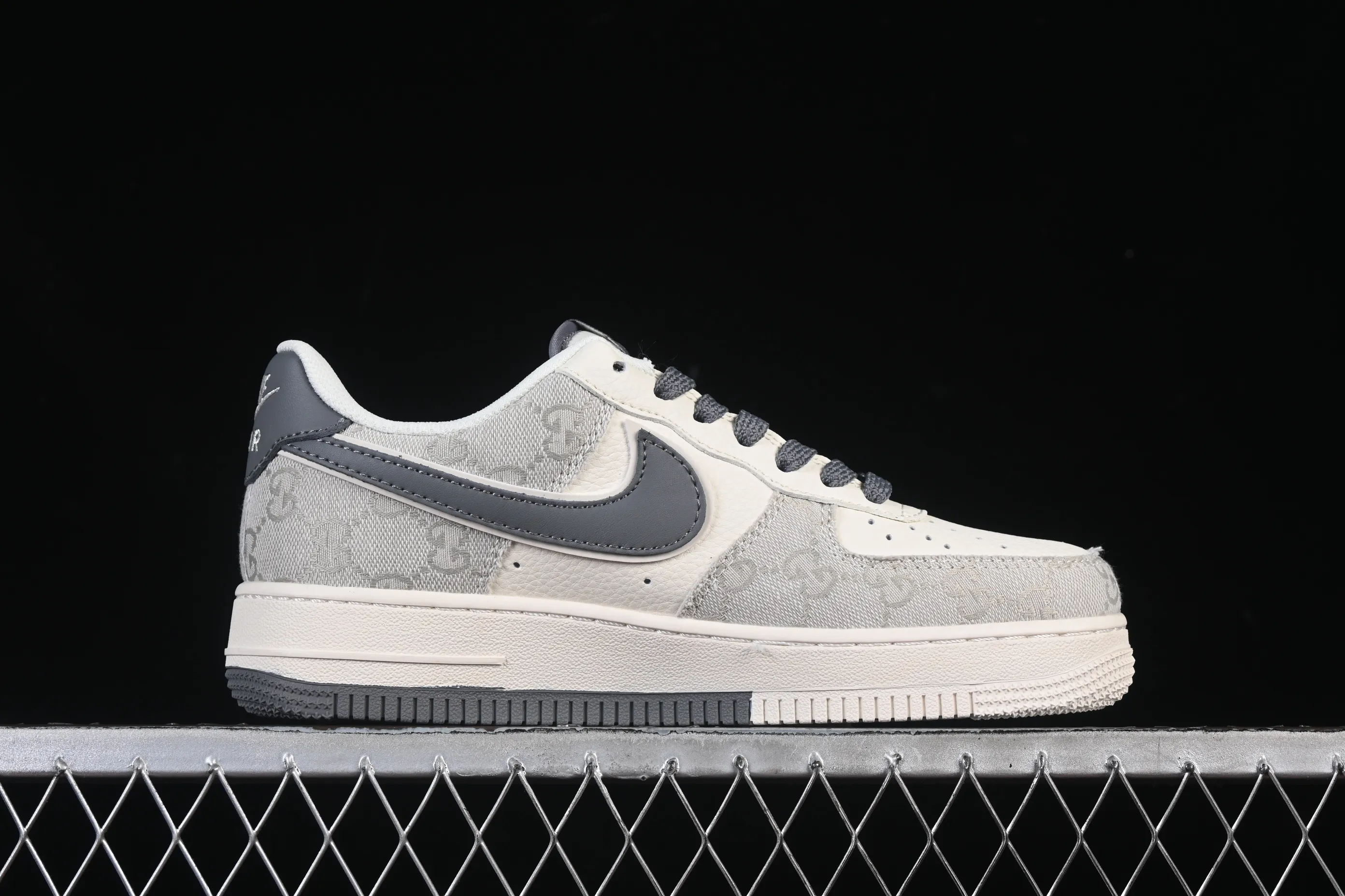 All categories Nk Air Force 1 Air Force series Nk Air Force 1 Low Air Force low top Nike Air Force 1'07 Low Dior joint pattern beige gray red Air Force 1 low top casual sneakers MZ9588-808